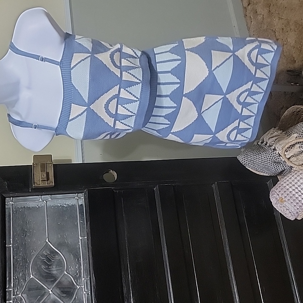 Miss Sparkling Blue and White Geometric Crop Top and Skirt Set Woman Size M